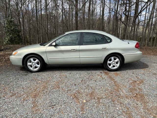 used 2004 Ford Taurus car, priced at $5,944