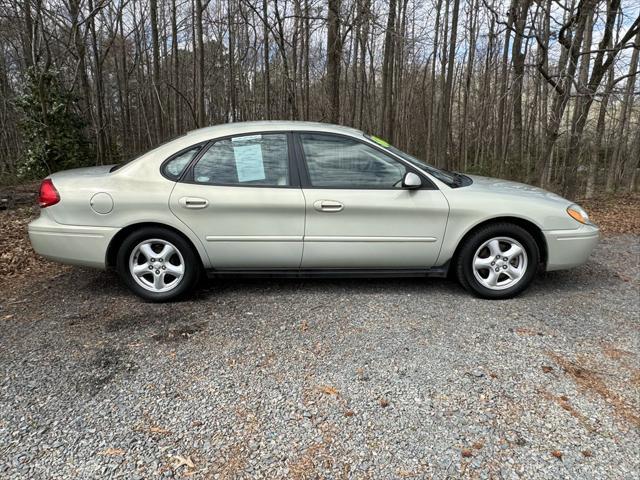 used 2004 Ford Taurus car, priced at $5,944