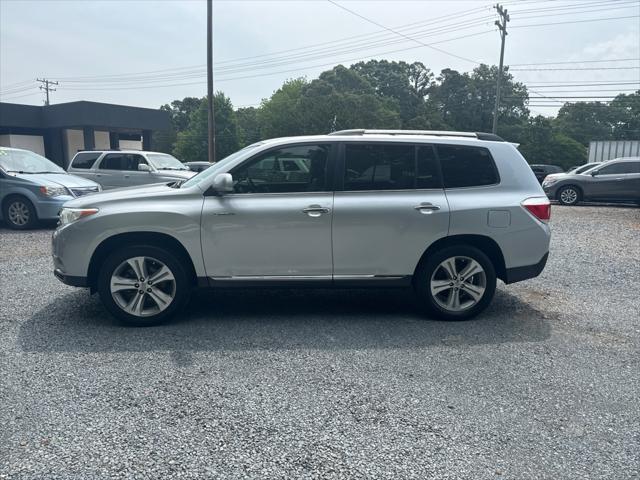 used 2013 Toyota Highlander car, priced at $14,995