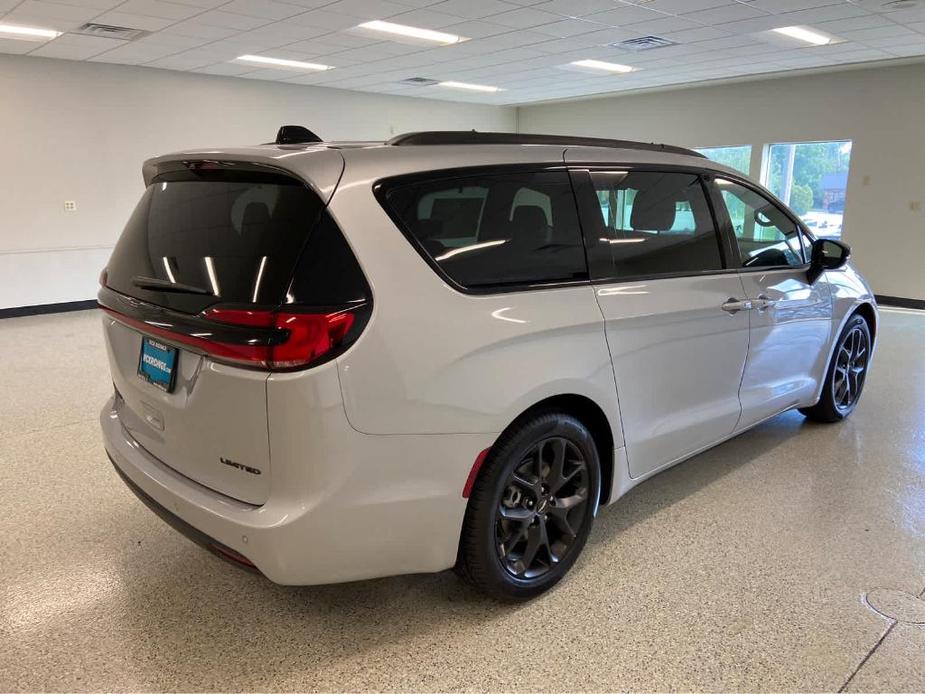 new 2024 Chrysler Pacifica car, priced at $53,240