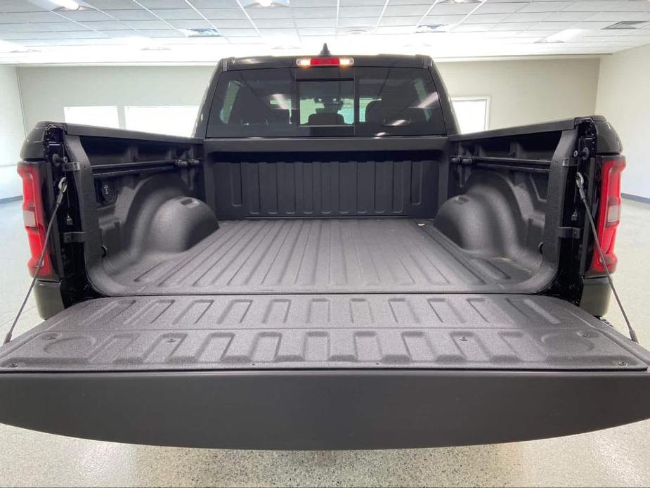 new 2025 Ram 1500 car, priced at $60,090