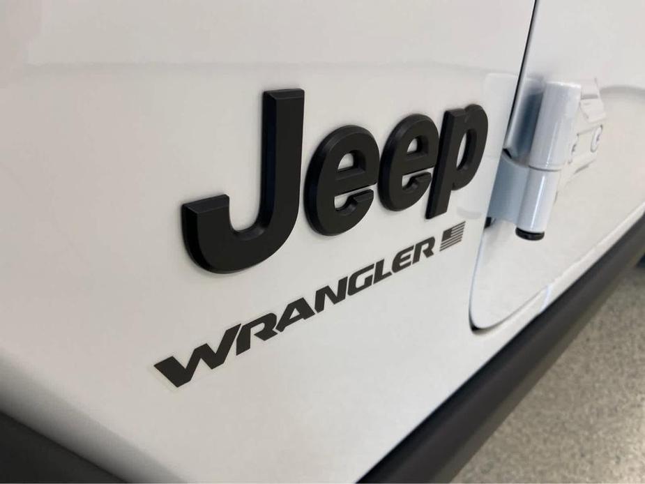 new 2024 Jeep Wrangler car, priced at $47,700