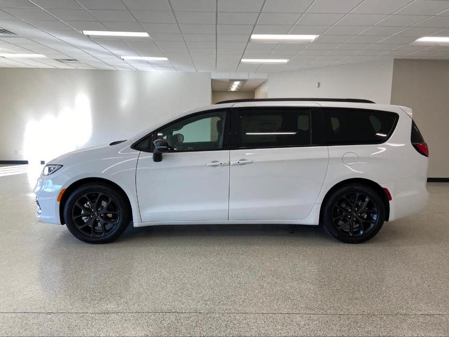 new 2024 Chrysler Pacifica car, priced at $49,740