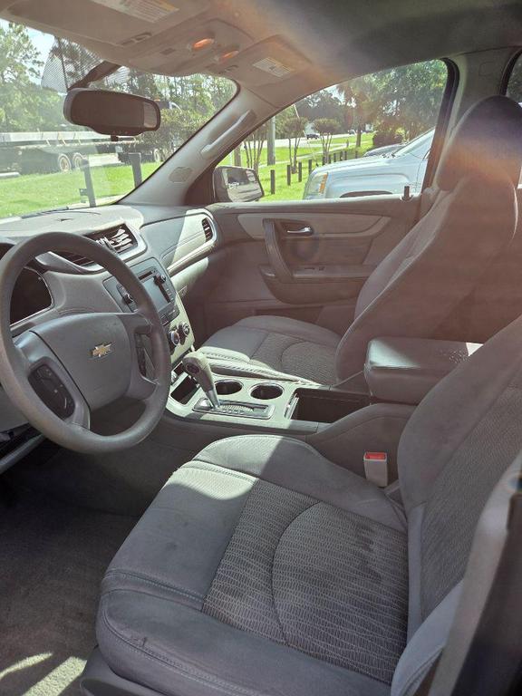 used 2014 Chevrolet Traverse car, priced at $3,900
