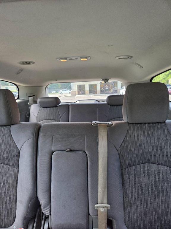 used 2014 Chevrolet Traverse car, priced at $3,900