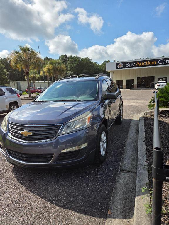 used 2014 Chevrolet Traverse car, priced at $3,900