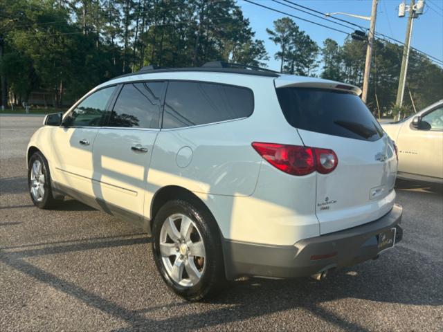 used 2011 Chevrolet Traverse car, priced at $3,400