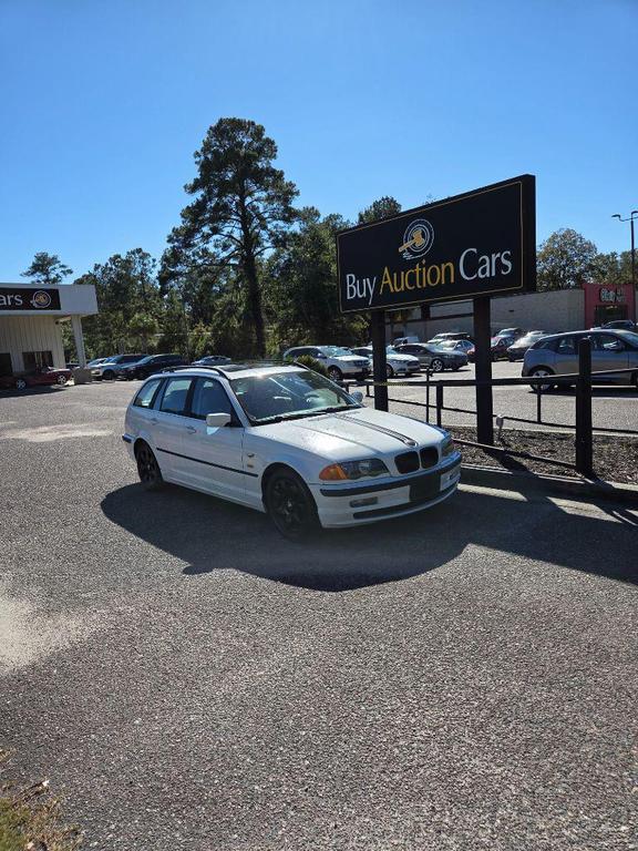 used 2001 BMW 325 car, priced at $1,900
