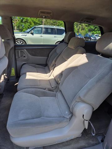 used 2006 Toyota Sienna car, priced at $2,700