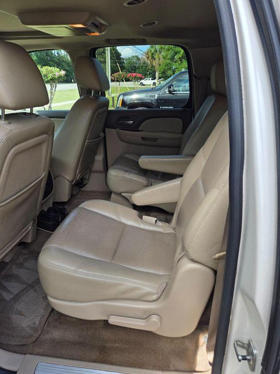 used 2011 Chevrolet Suburban car, priced at $6,800
