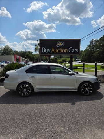 used 2011 Volkswagen Jetta car, priced at $1,900