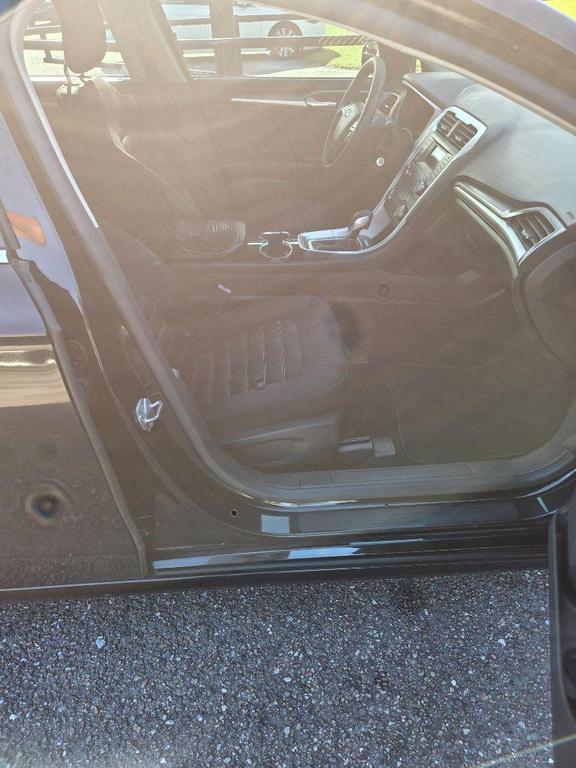 used 2014 Ford Fusion car, priced at $2,500
