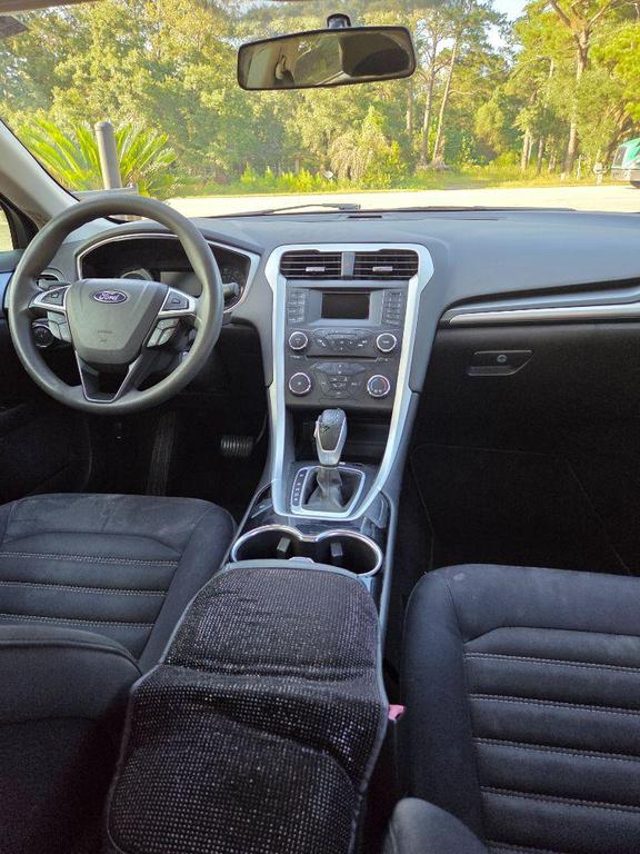 used 2014 Ford Fusion car, priced at $2,500