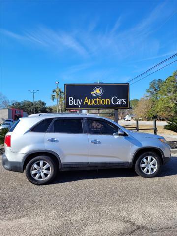 used 2012 Kia Sorento car, priced at $3,900