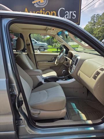 used 2006 Mercury Mariner car, priced at $3,200
