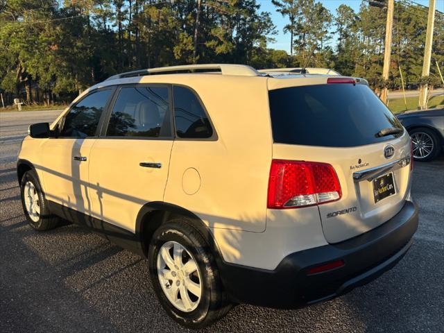 used 2011 Kia Sorento car, priced at $3,900