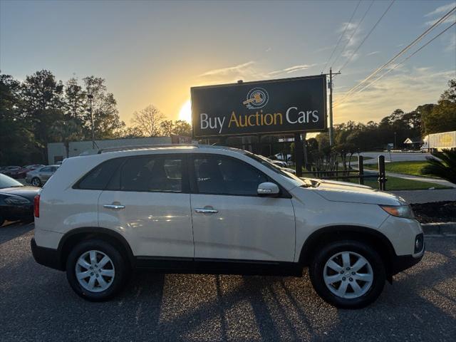 used 2011 Kia Sorento car, priced at $3,900