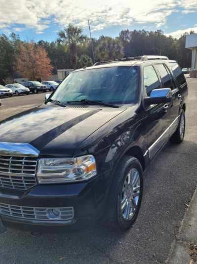 used 2010 Lincoln Navigator car, priced at $4,500