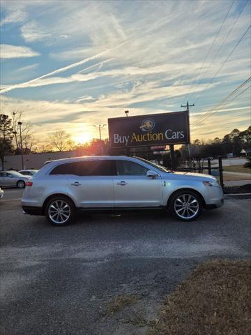 used 2010 Lincoln MKT car, priced at $3,900