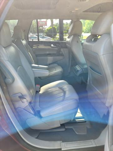 used 2016 Buick Enclave car, priced at $3,900