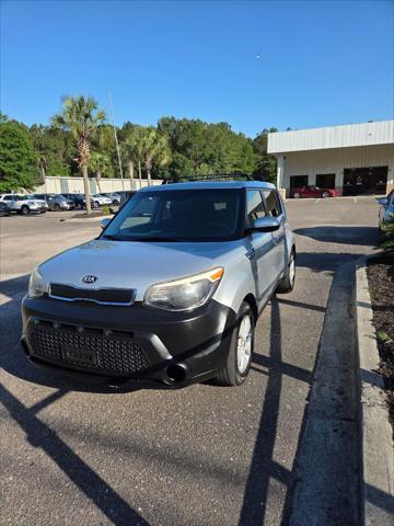 used 2015 Kia Soul car, priced at $3,900