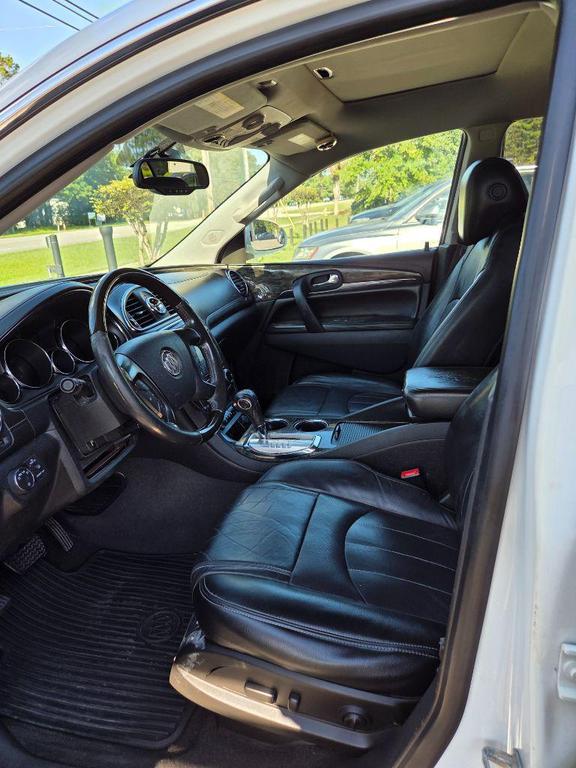 used 2014 Buick Enclave car, priced at $4,500