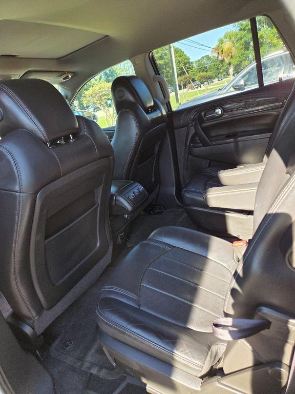 used 2014 Buick Enclave car, priced at $4,500