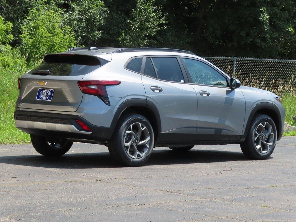 new 2025 Chevrolet Trax car, priced at $24,720