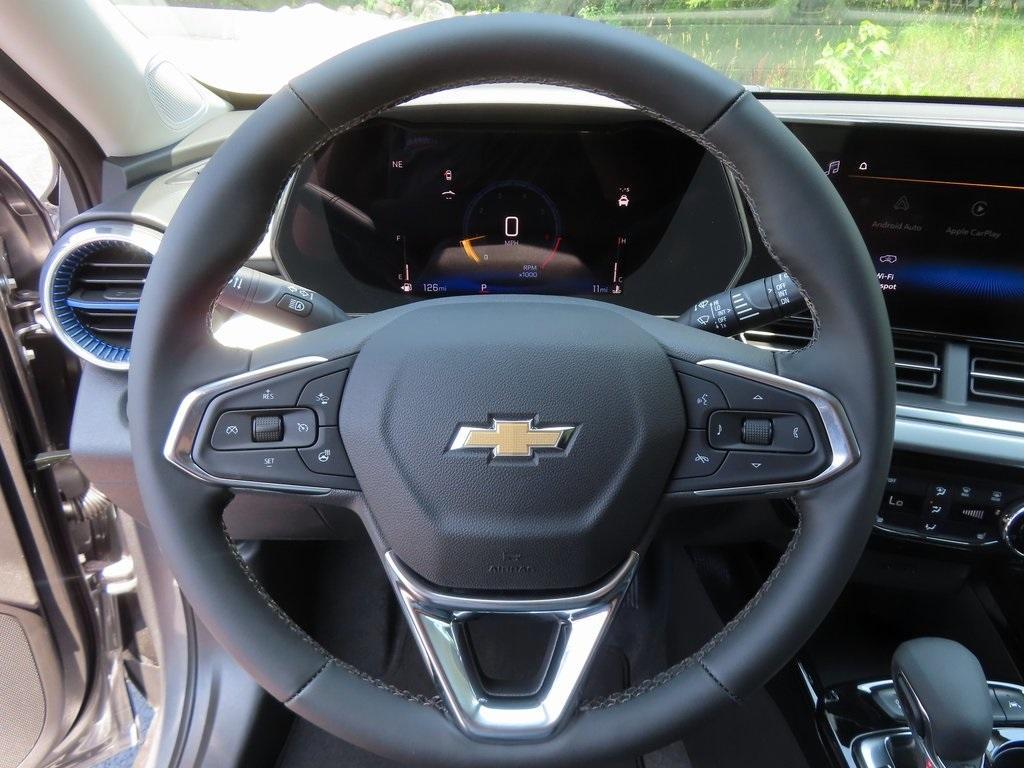 new 2025 Chevrolet Trax car, priced at $24,720