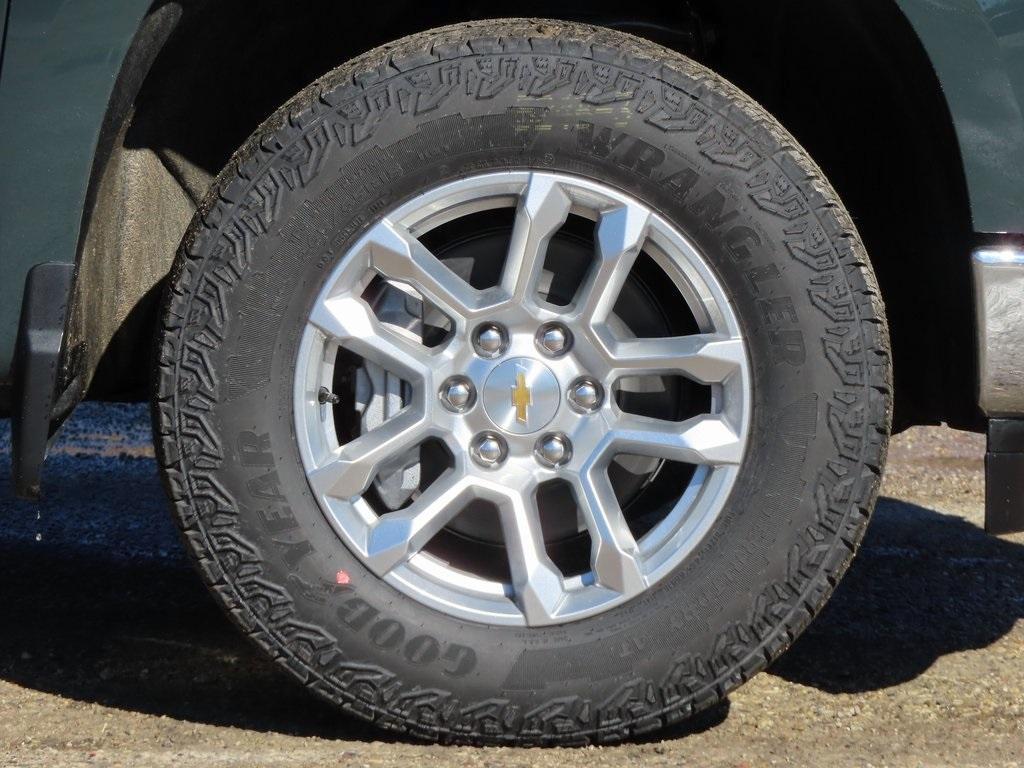 new 2025 Chevrolet Silverado 1500 car, priced at $48,629
