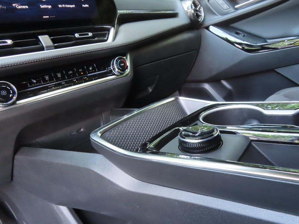 new 2026 Chevrolet Equinox car, priced at $31,952