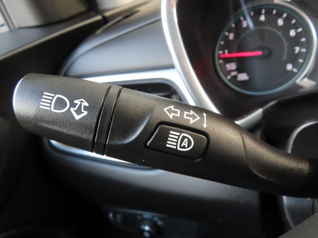 used 2021 Chevrolet Equinox car, priced at $17,700