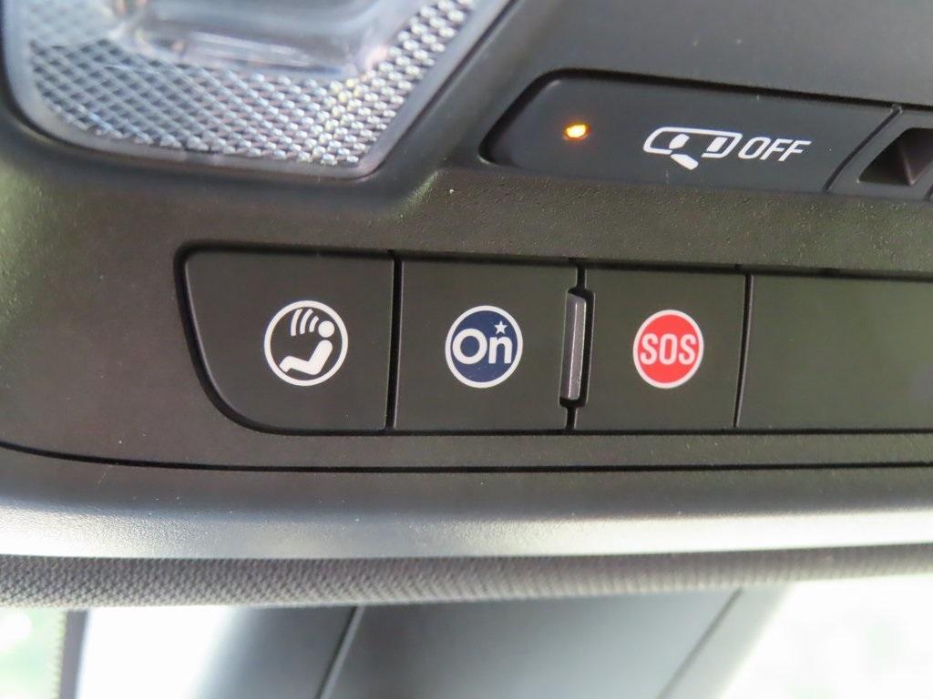 used 2023 Chevrolet Traverse car, priced at $29,774