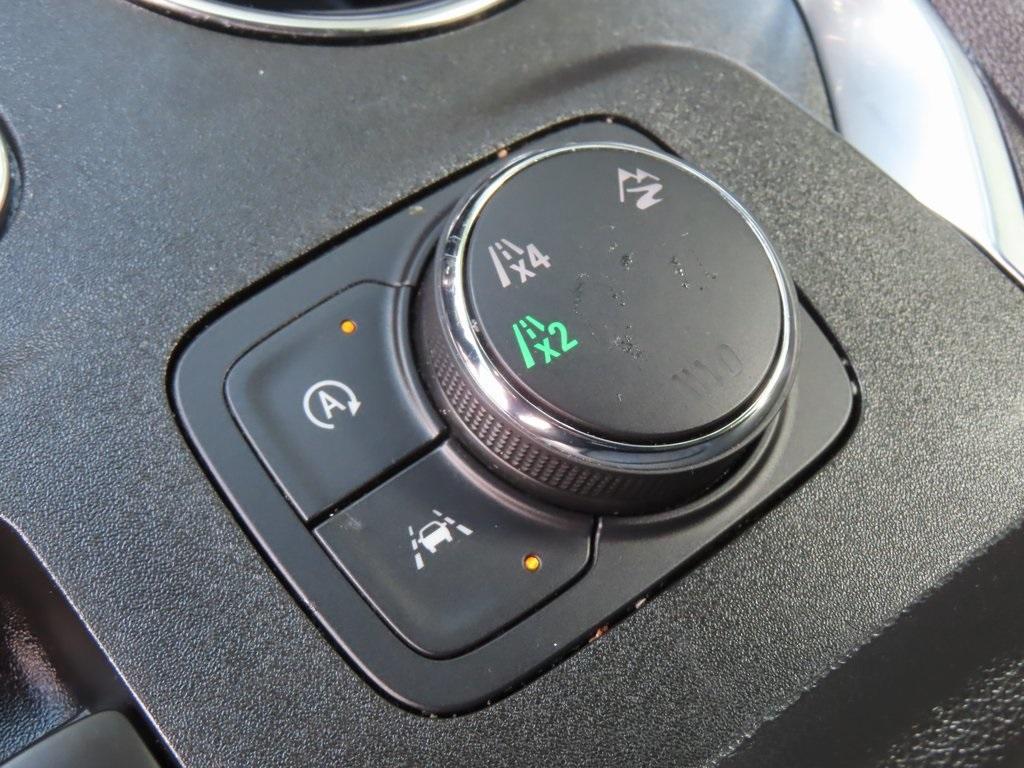 used 2023 Chevrolet Traverse car, priced at $29,774