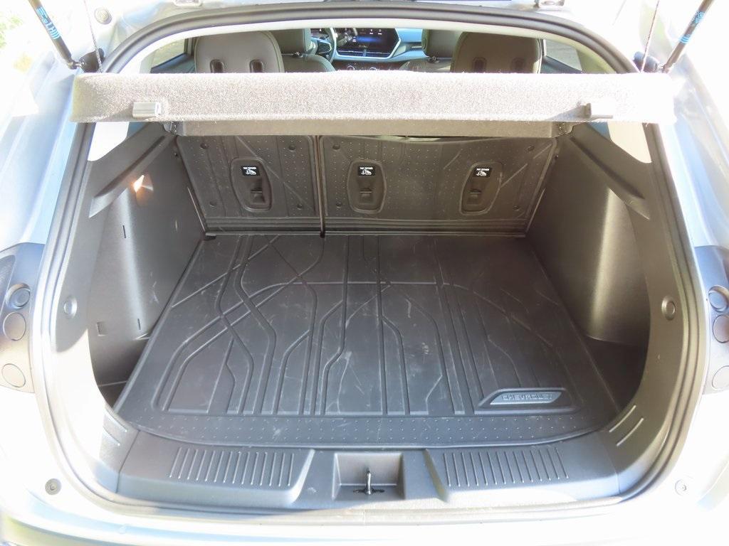 used 2025 Chevrolet Trax car, priced at $24,335