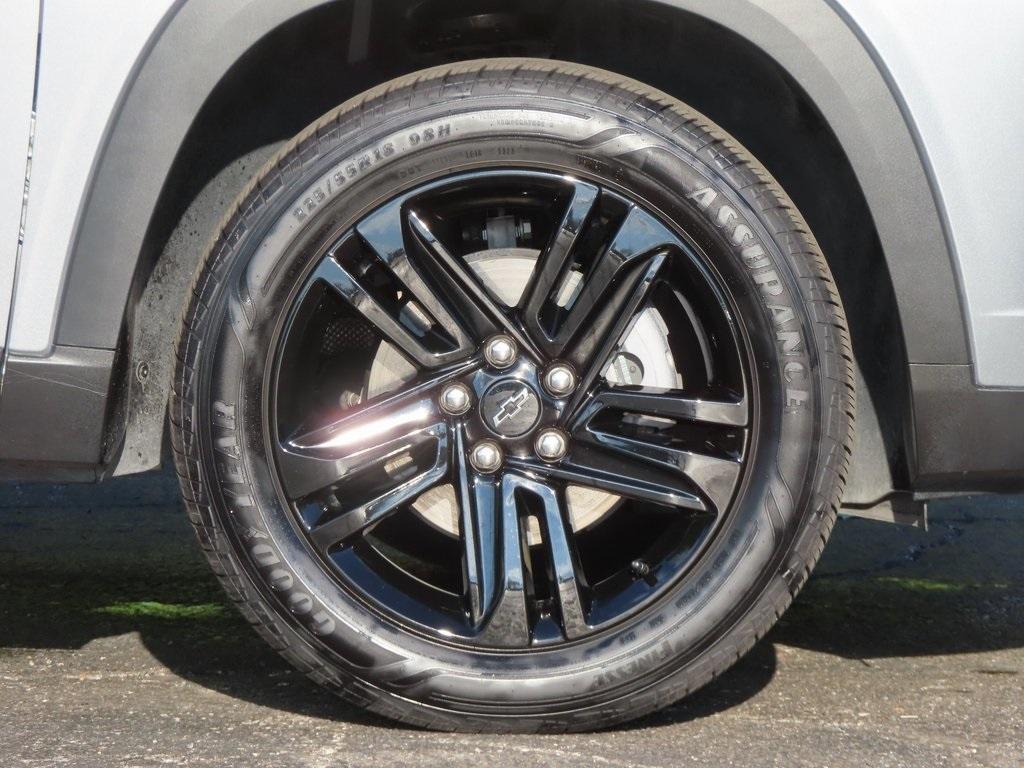 used 2025 Chevrolet Trax car, priced at $24,335