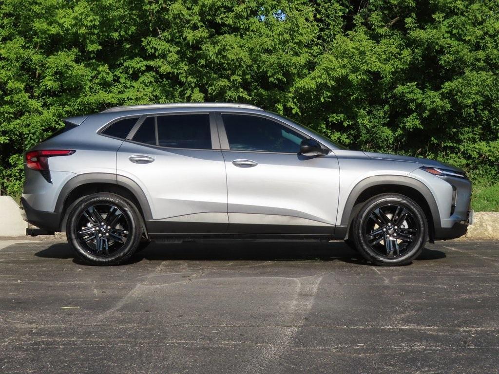 used 2025 Chevrolet Trax car, priced at $24,335