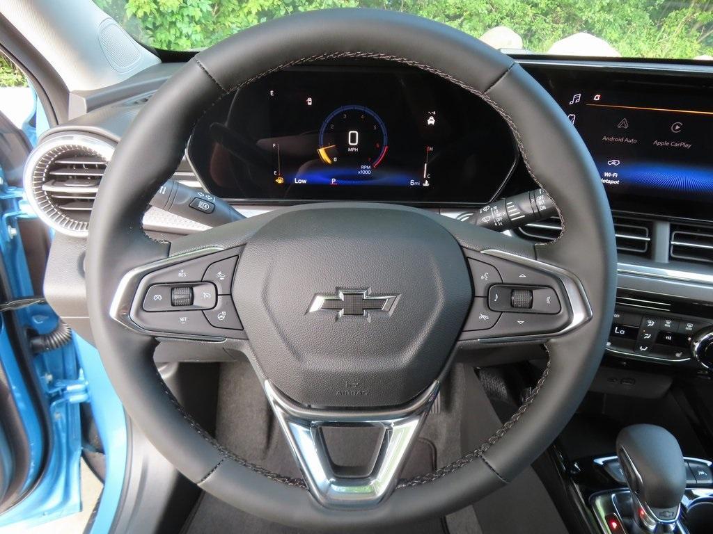 new 2025 Chevrolet Trax car, priced at $26,543