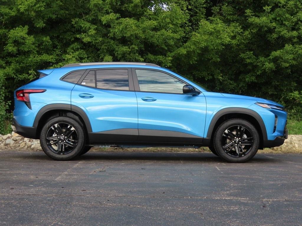 new 2025 Chevrolet Trax car, priced at $26,543