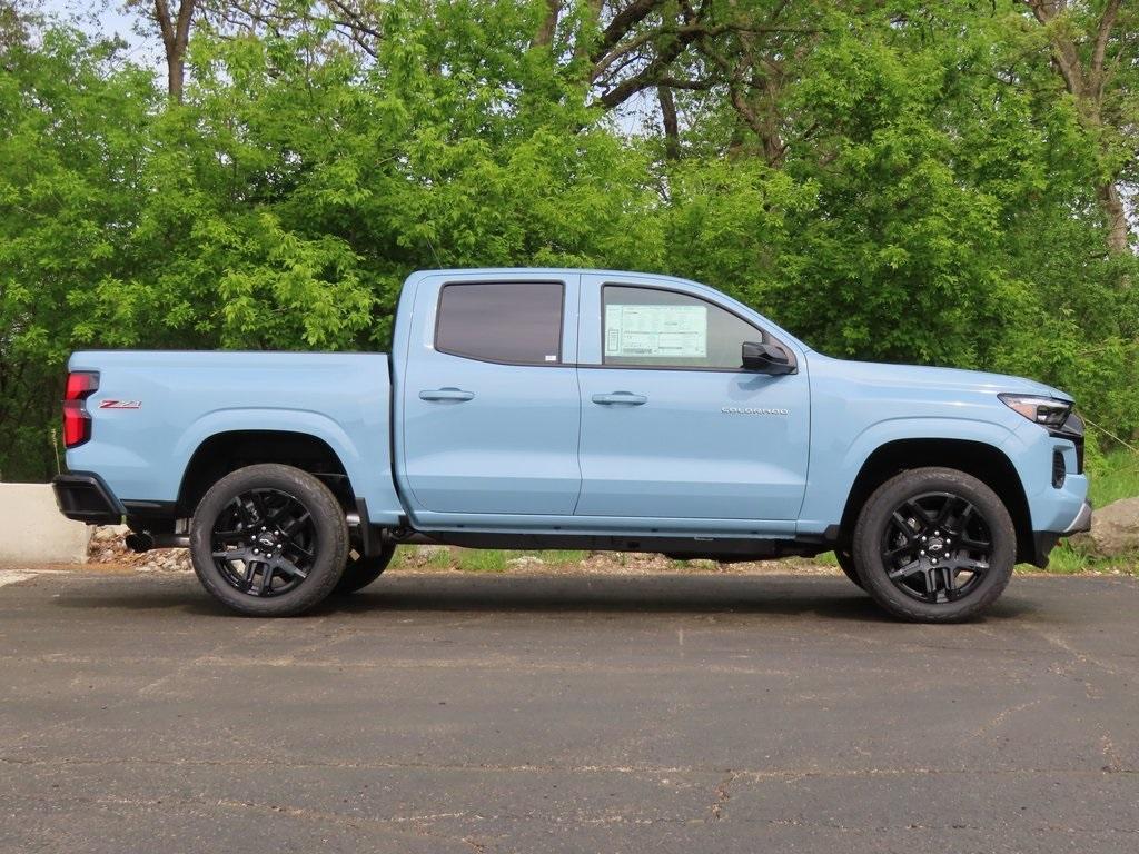 new 2025 Chevrolet Colorado car, priced at $48,637