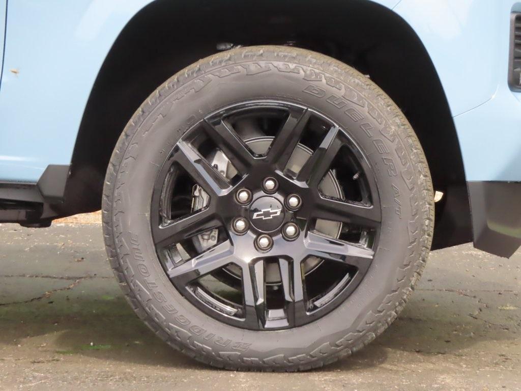 new 2025 Chevrolet Colorado car, priced at $48,637