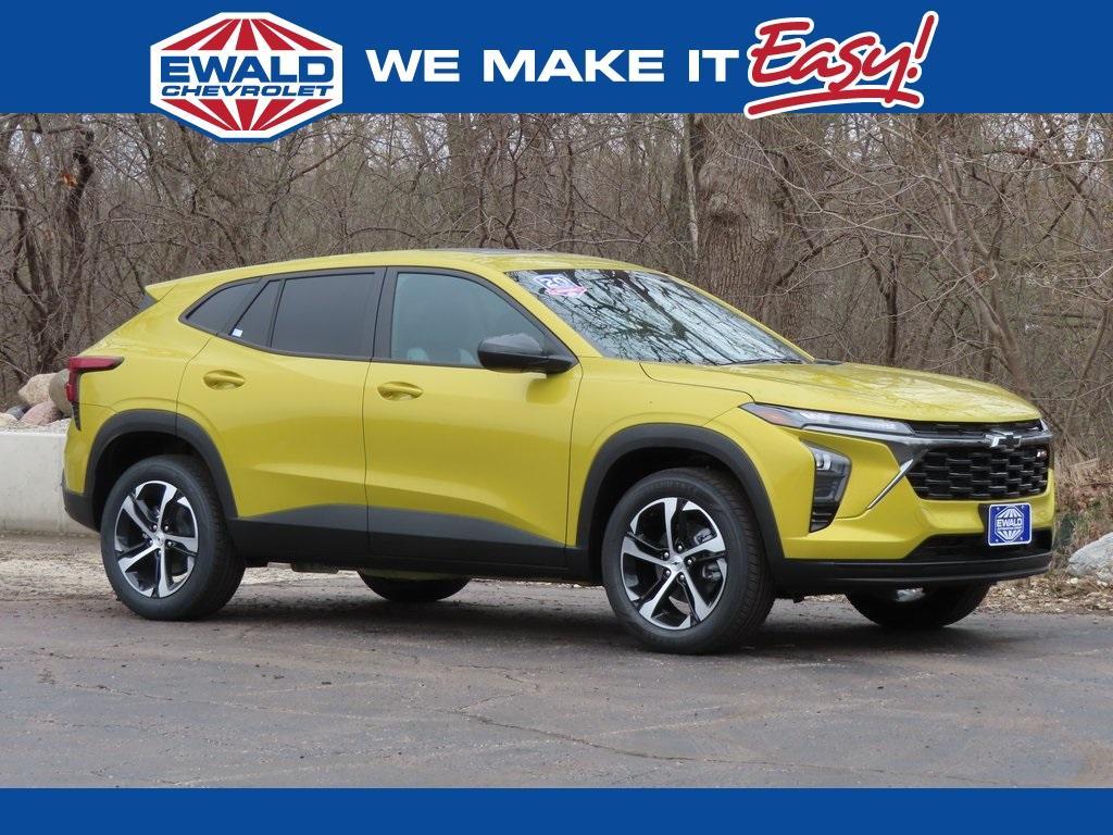 new 2025 Chevrolet Trax car, priced at $24,735