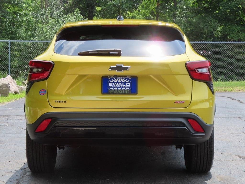 new 2025 Chevrolet Trax car, priced at $23,000