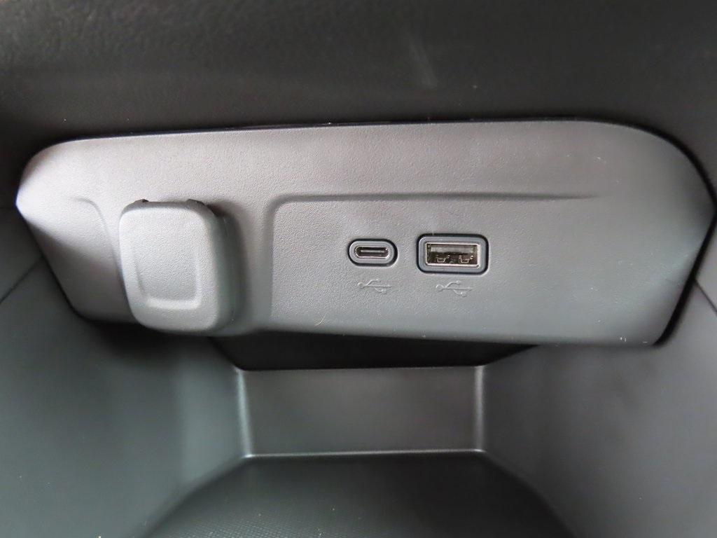 new 2025 Chevrolet Trax car, priced at $24,735