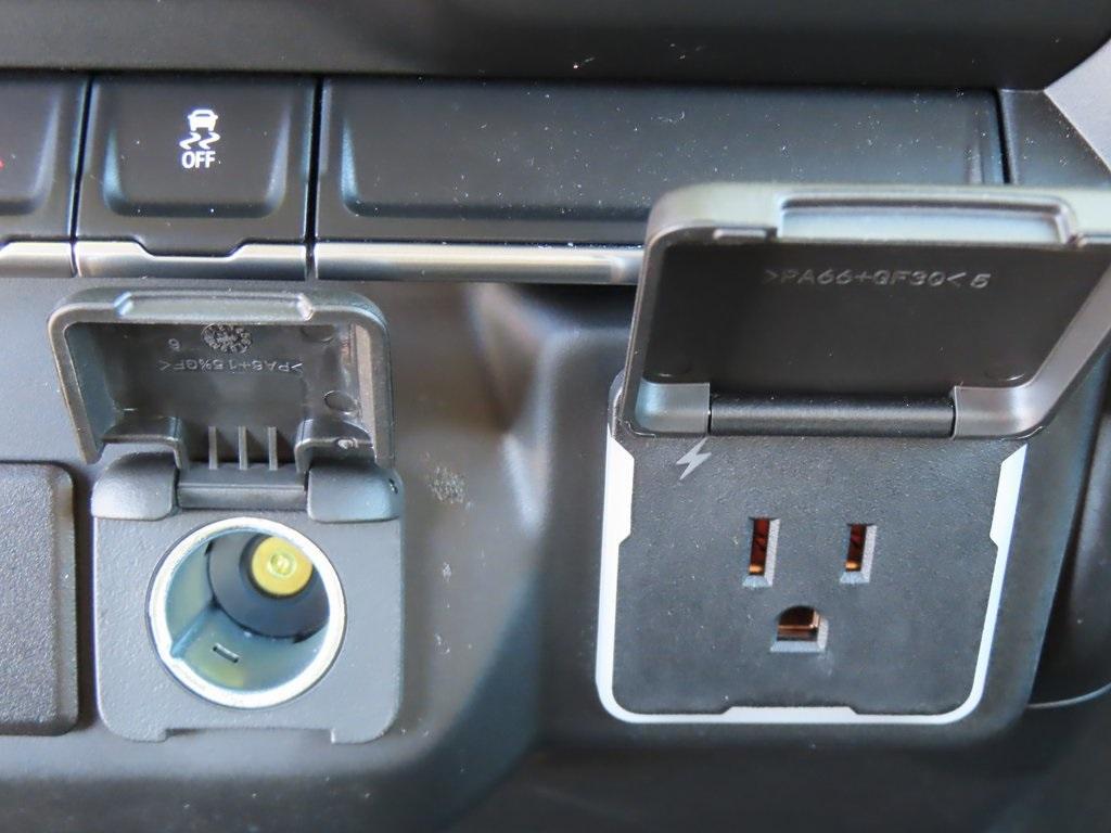 used 2024 Chevrolet Silverado 1500 car, priced at $39,237