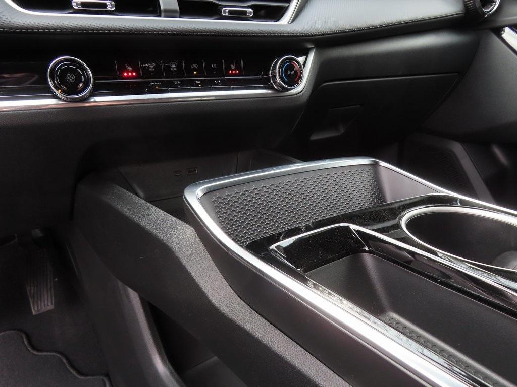 new 2025 Chevrolet Equinox car, priced at $30,730
