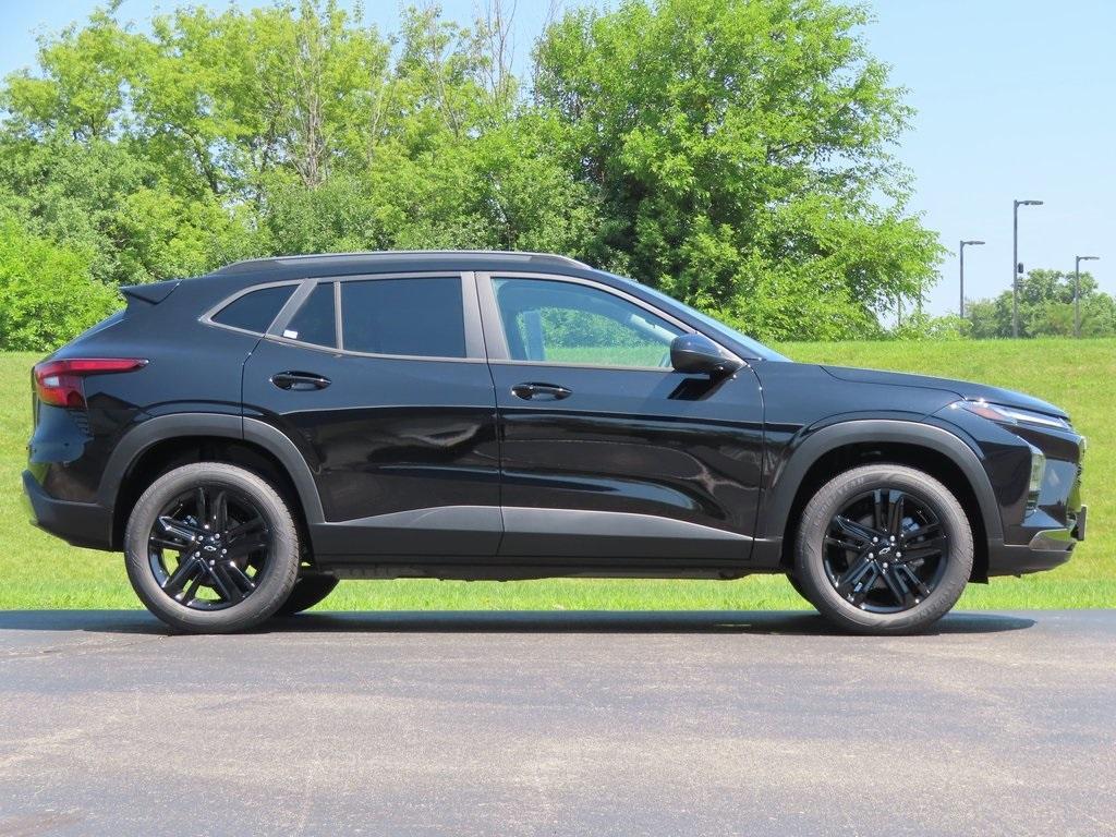 new 2025 Chevrolet Trax car, priced at $26,423