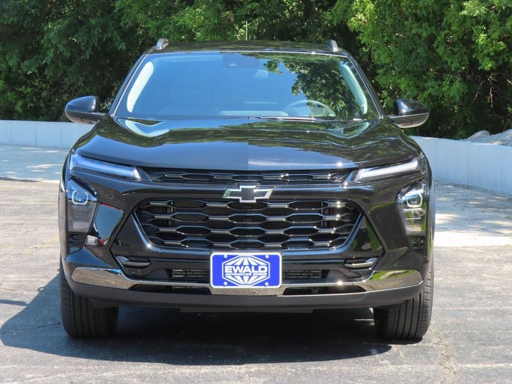 new 2025 Chevrolet Trax car, priced at $26,423