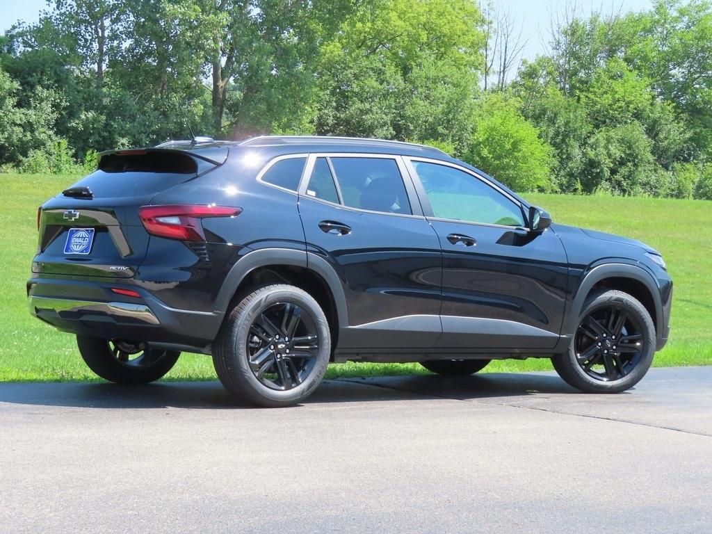 new 2025 Chevrolet Trax car, priced at $26,423