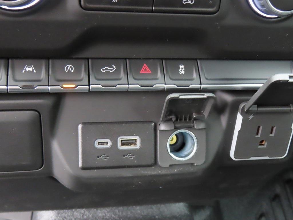 new 2025 Chevrolet Silverado 1500 car, priced at $39,301
